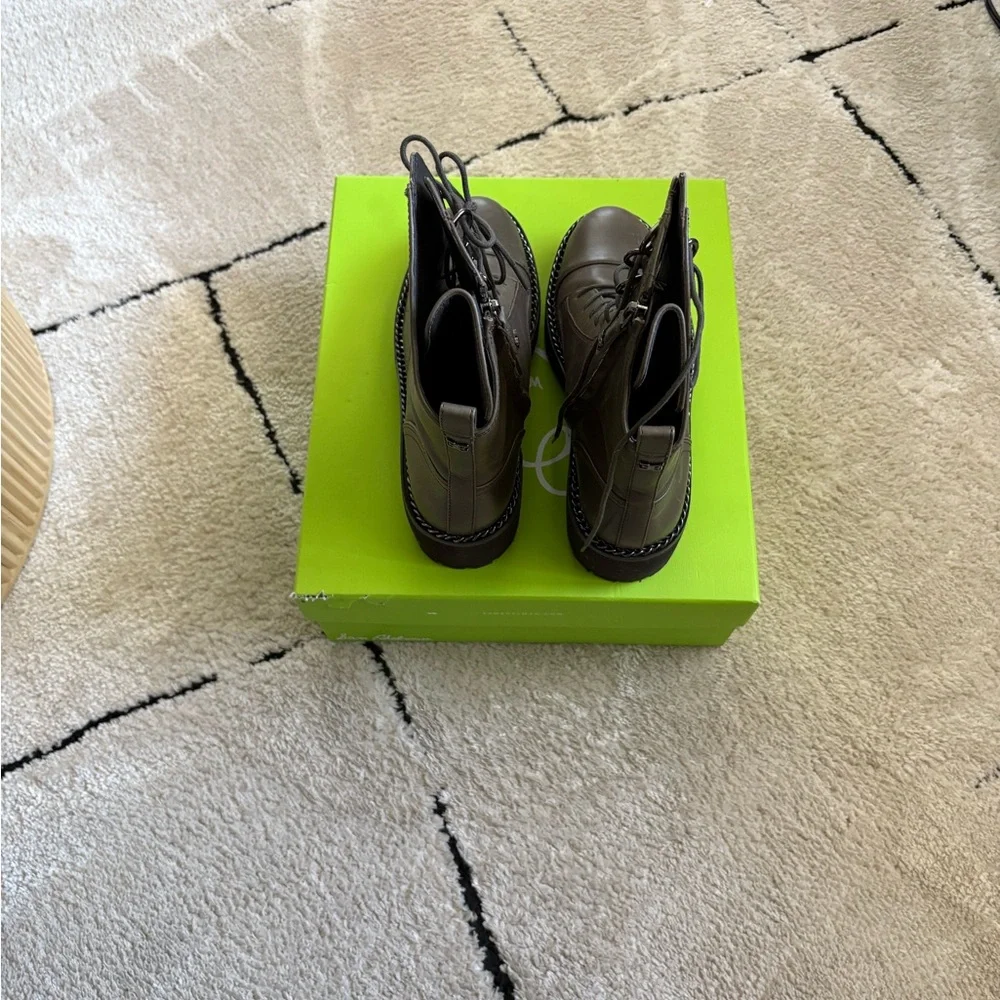 Sam Edelman Brown Ankle Boots - Picture 2 of 5